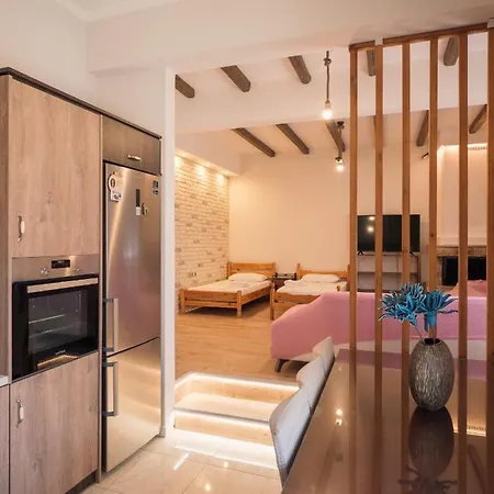 Kellys Cozy One Bedroom House Next To The Beach *