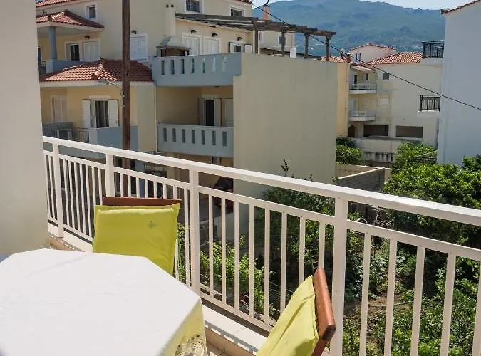 Kellys Cozy One Bedroom House Next To The * Ikonomianika